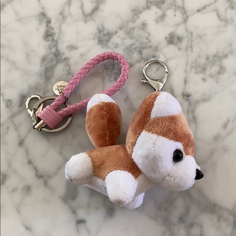 💕Free with purchase💕 2 keychains